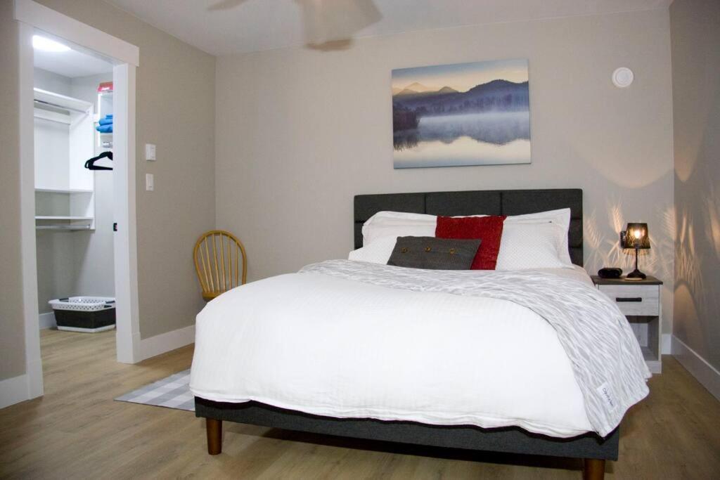 M&M'S Maple Bay Mountain Guesthouse - Licensed Duncan Exterior foto