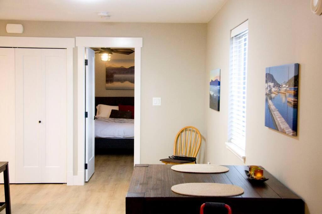 M&M'S Maple Bay Mountain Guesthouse - Licensed Duncan Exterior foto